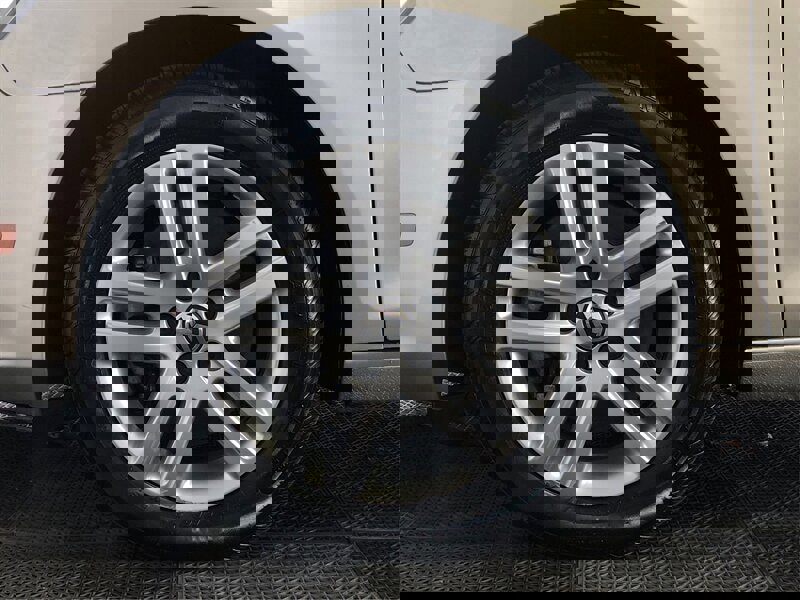 Used 2013 Volkswagen Jetta TDI image 17