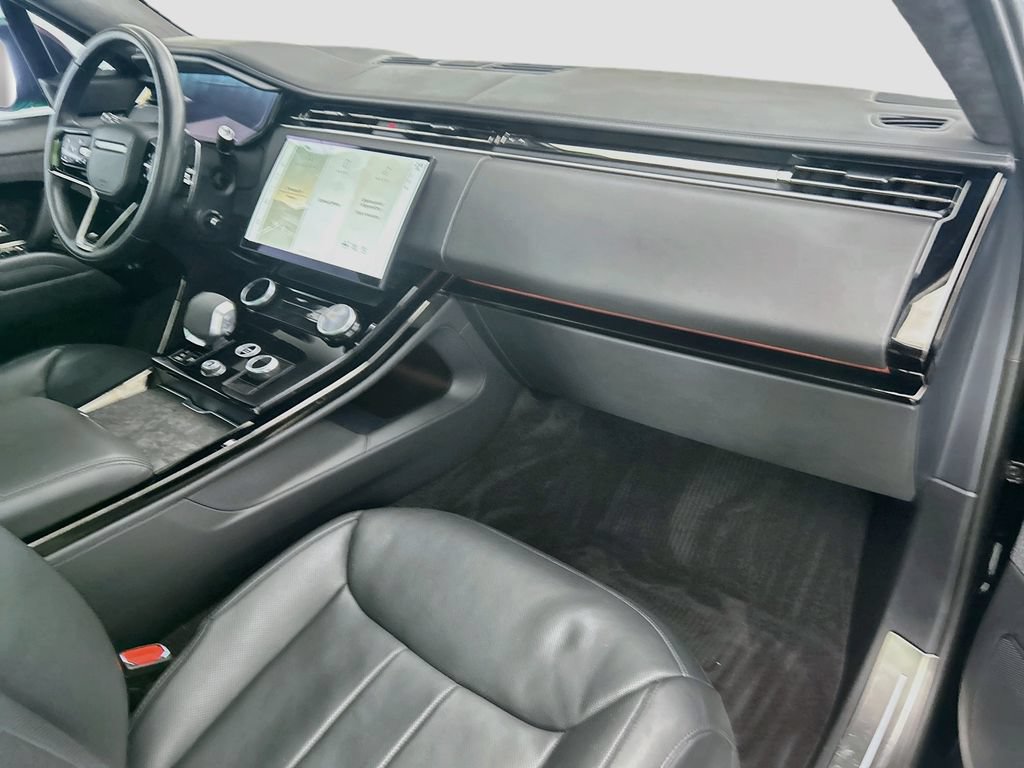 Certified 2023 Land Rover Range Rover Sport First Edition AWD/4WD image 16