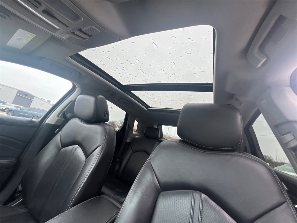 Used 2016 Cadillac SRX Luxury w/ Driver Awareness Package image 29