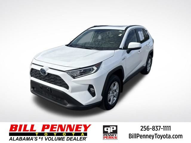 Used 2021 Toyota RAV4 XLE w/ Convenience Package