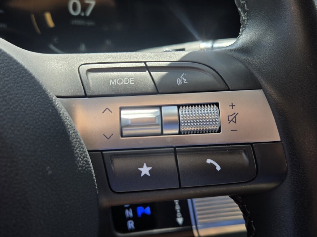 Used 2026 Hyundai Kona Limited FWD image 25