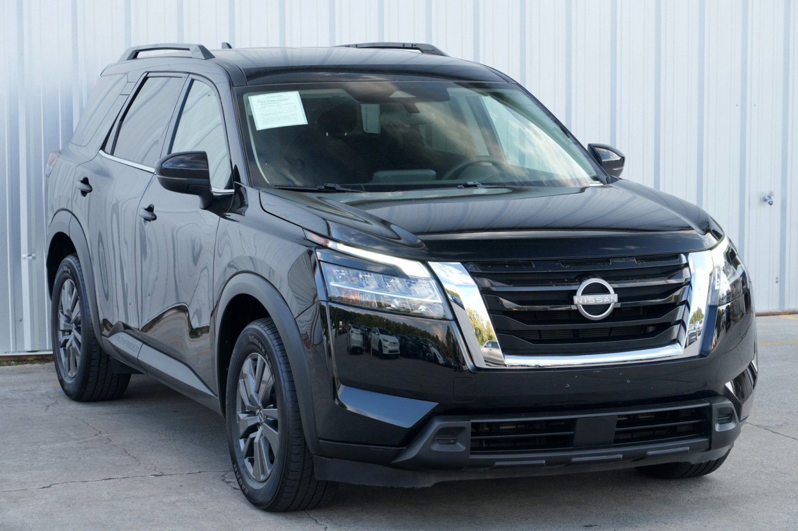 Used 2022 Nissan Pathfinder SV image 50