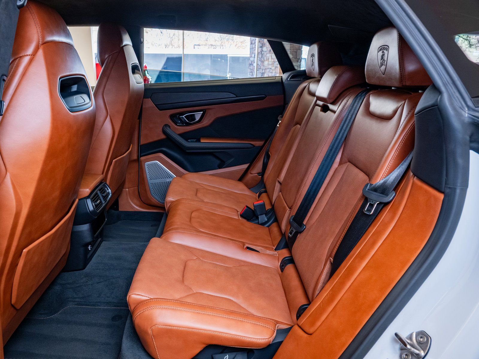 Used 2022 Lamborghini Urus image 23