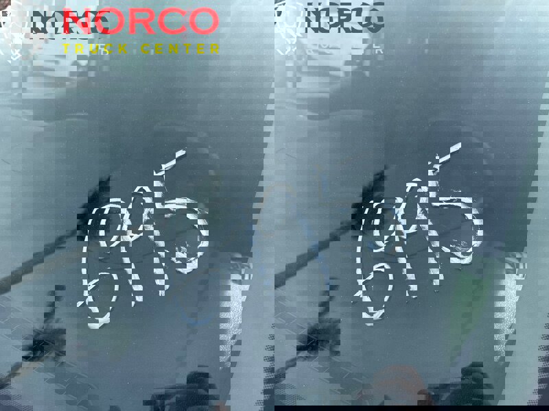 Used 2015 Ford Transit Connect XL image 22