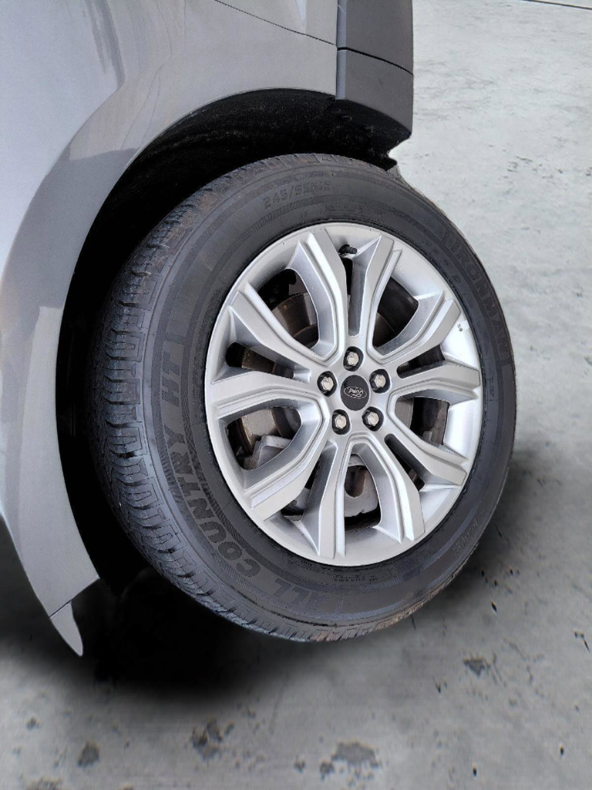 Used 2024 Ford Edge Titanium AWD/4WD image 10