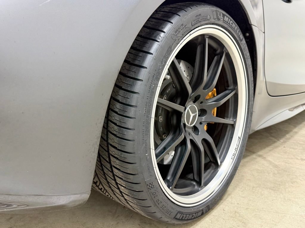 Used 2020 Mercedes-Benz AMG GT R image 22