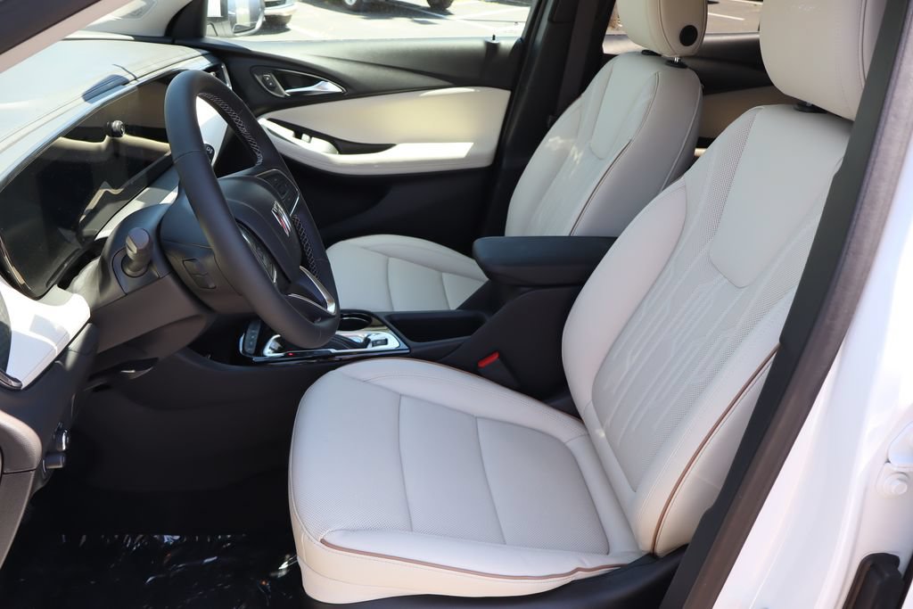 New 2026 Buick Encore GX Avenir w/ Avenir Technology Package AWD/4WD image 10