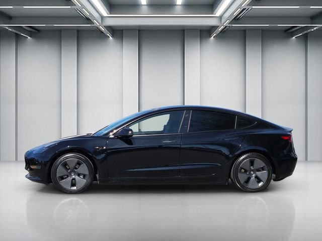 Used 2023 Tesla Model 3 Standard Range image 7
