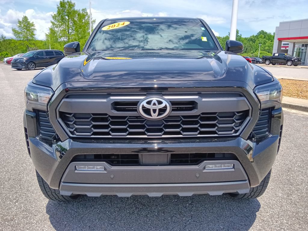 Used 2024 Toyota Tacoma TRD Off-Road w/ TRD Off Road Upgrade Package AWD/4WD image 8