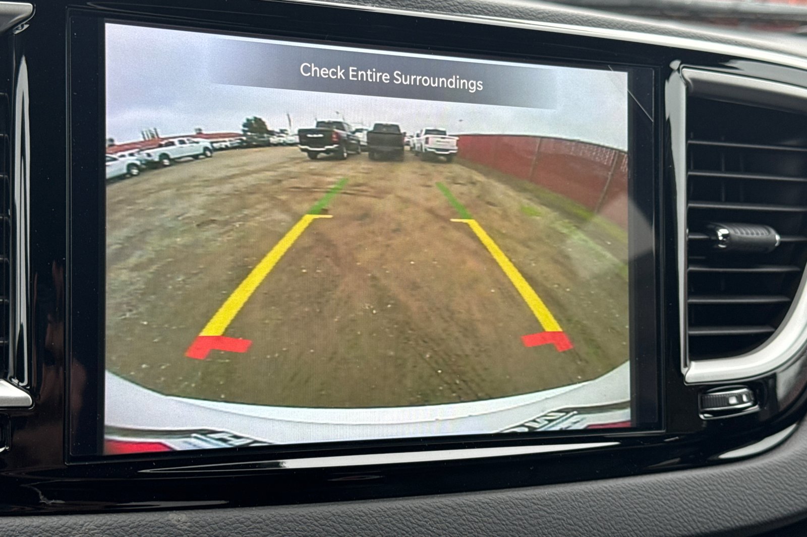 New 2026 Chrysler Voyager LX image 18