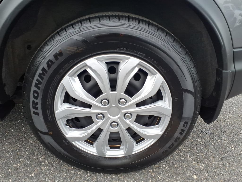 Used 2019 Nissan Rogue Sport S AWD/4WD image 16