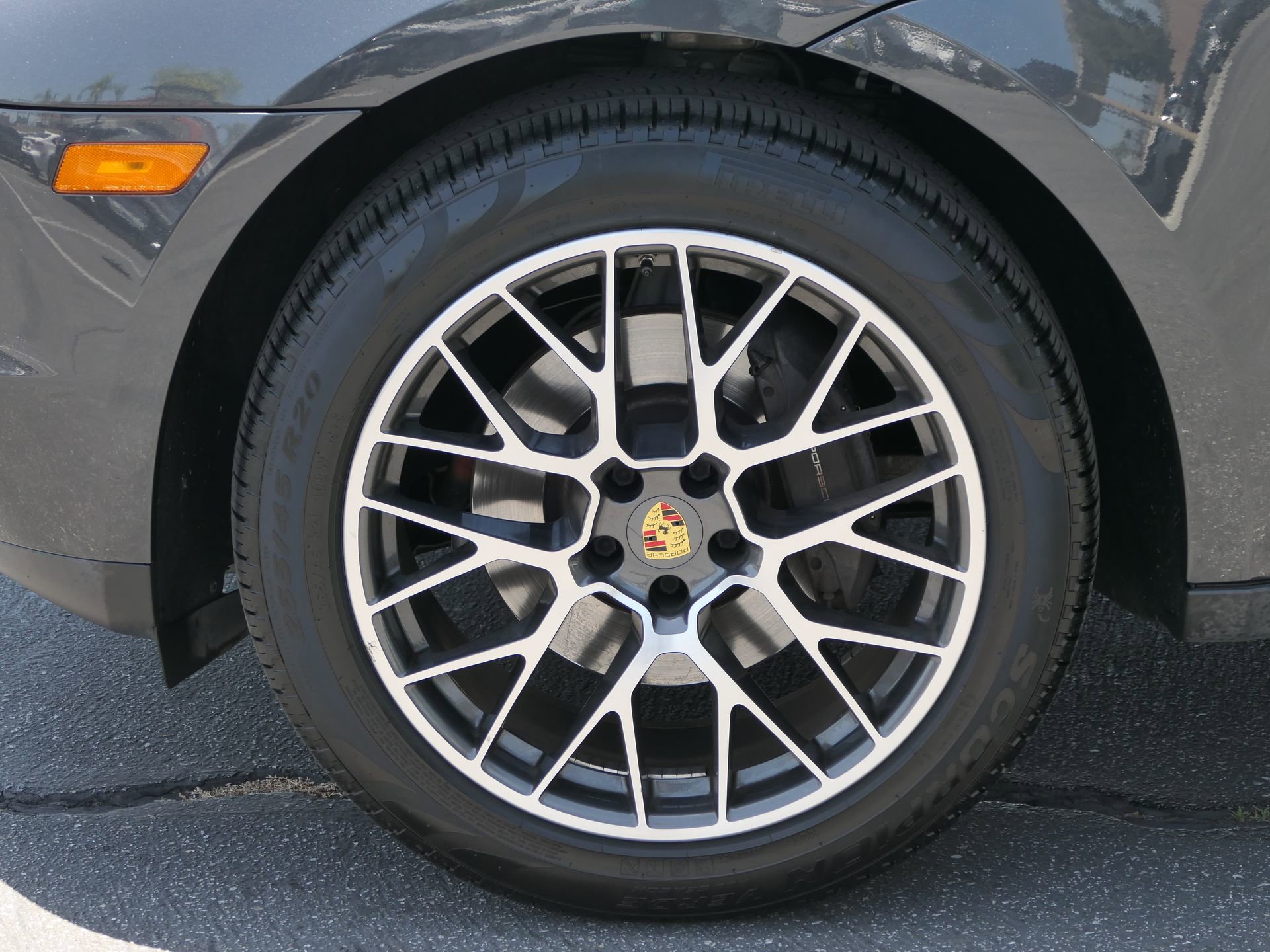 Used 2018 Porsche Macan Sport Edition w/ Premium Package Plus AWD/4WD image 10