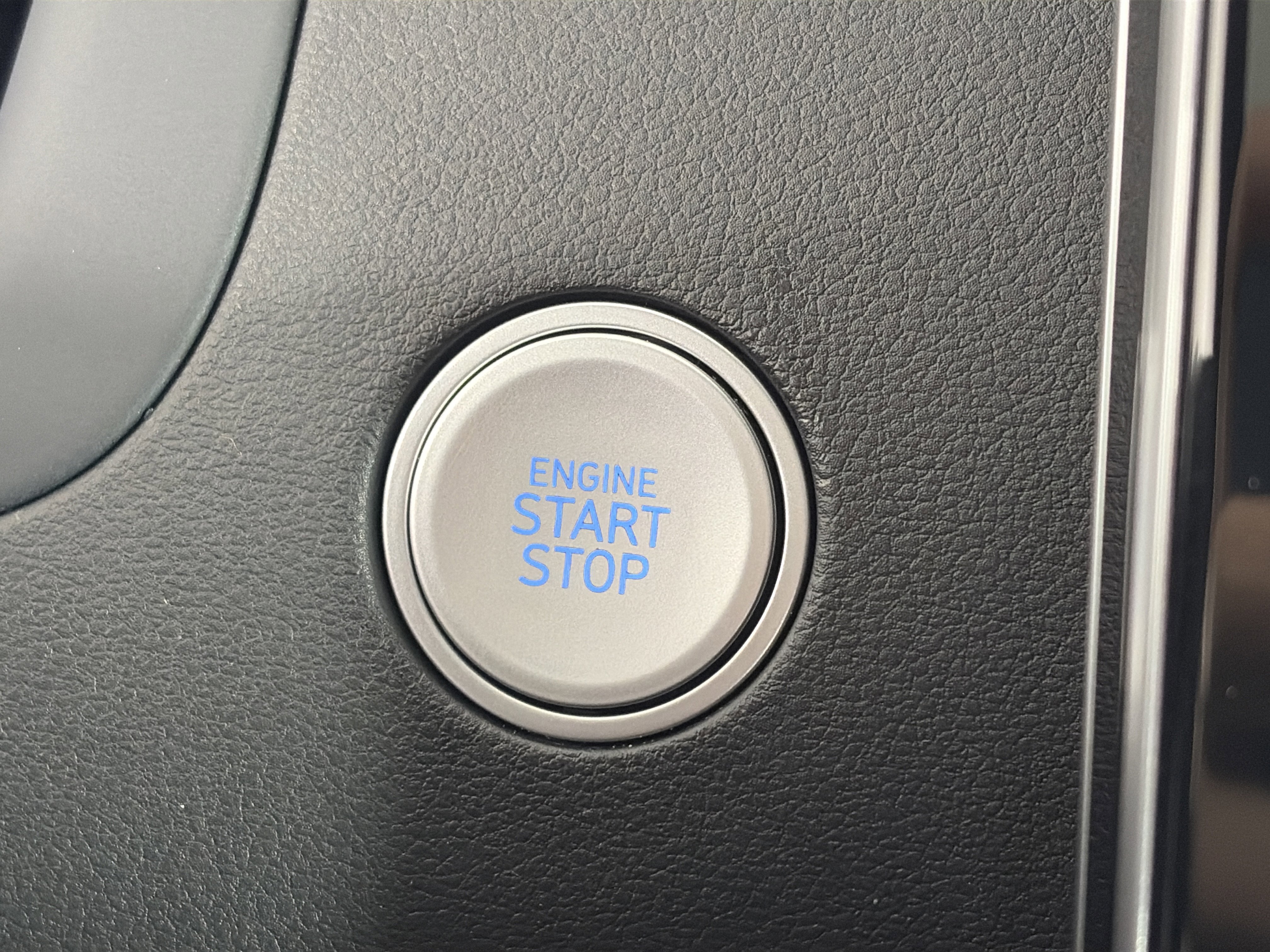 Used 2024 Hyundai Santa Cruz Limited image 26