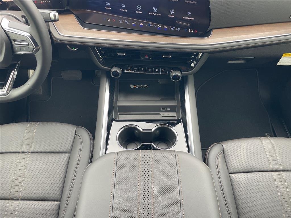 New 2027 Chevrolet Tahoe High Country AWD/4WD image 17