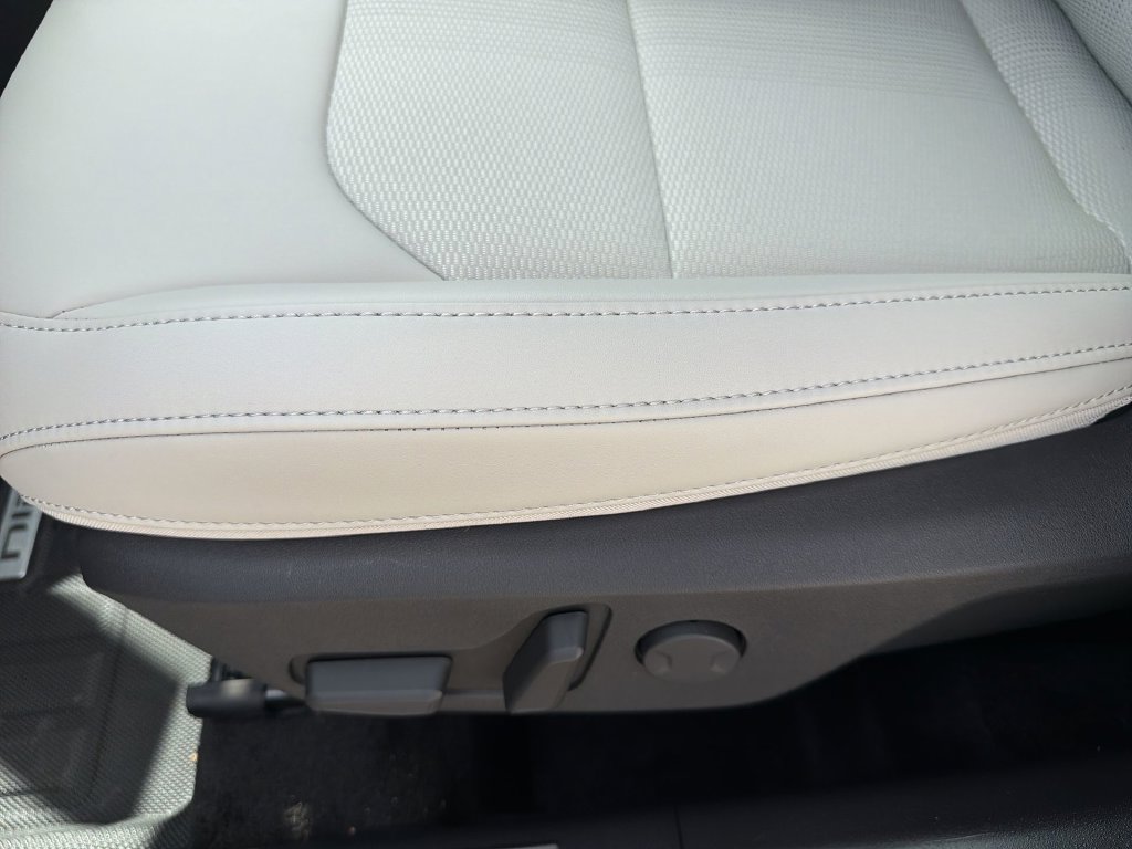 New 2026 Kia Niro EX FWD image 14