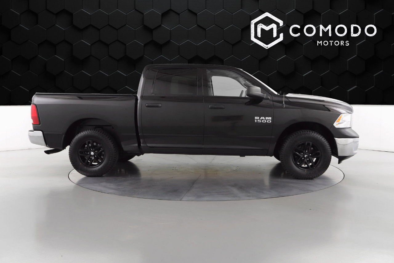 Used 2017 RAM 1500 ST w/ SXT Appearance Group image 2