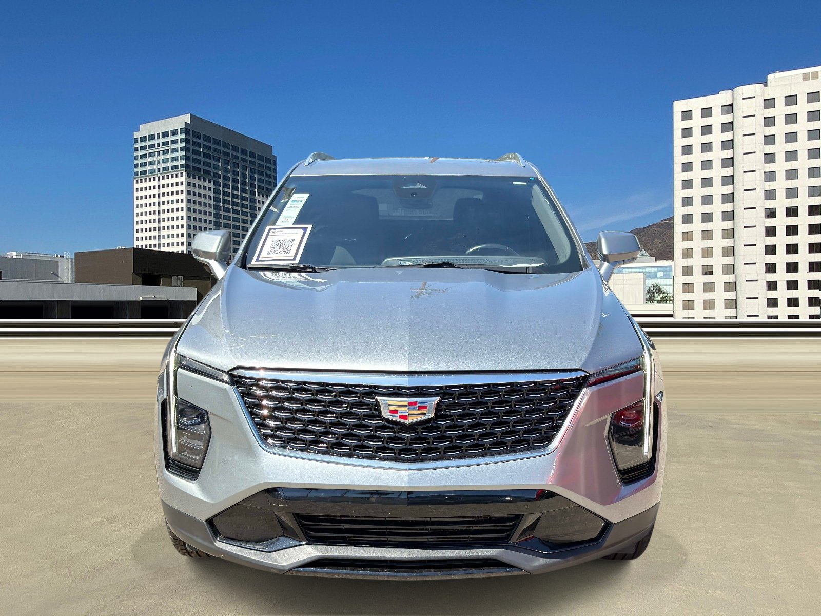 Used 2024 Cadillac XT4 Premium Luxury FWD image 2
