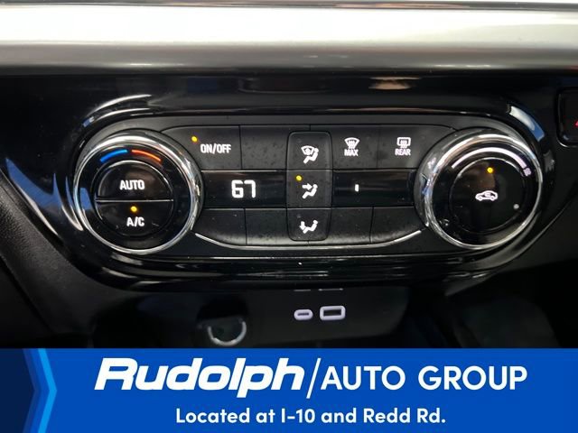 Used 2025 Chevrolet Trax LT image 23