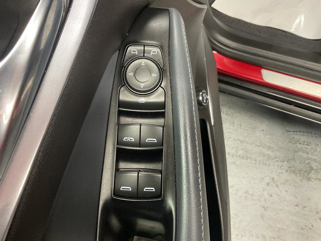 Used 2023 Buick Enclave Essence image 18