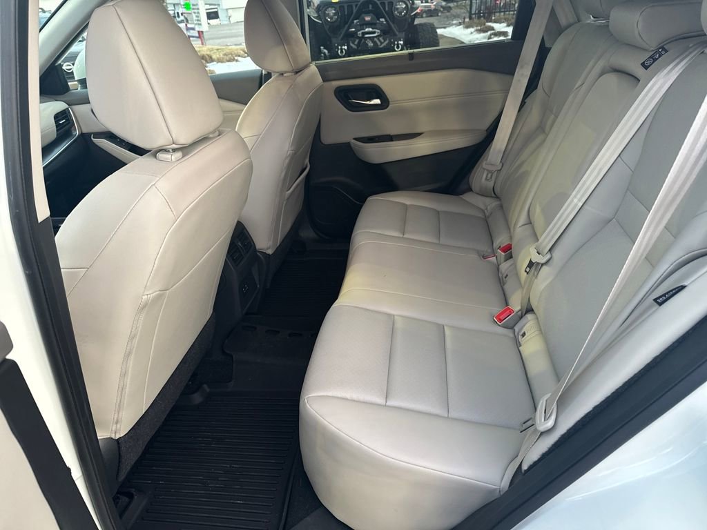 Certified 2023 Nissan Rogue SV w/ SV Premium B Package image 26