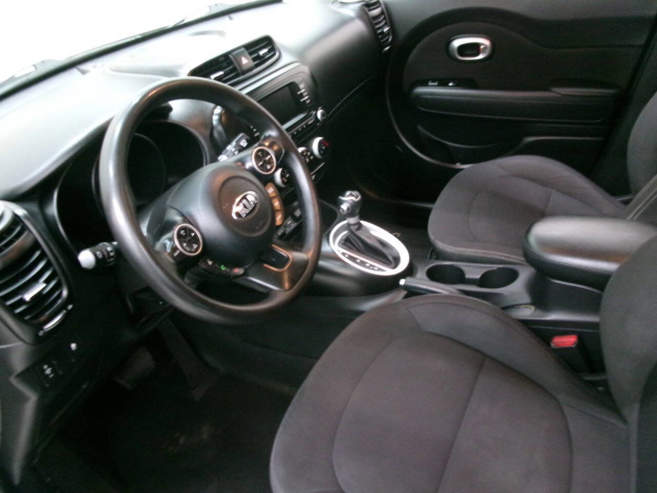 Used 2018 Kia Soul Base 4dr Crossover 6A image 14