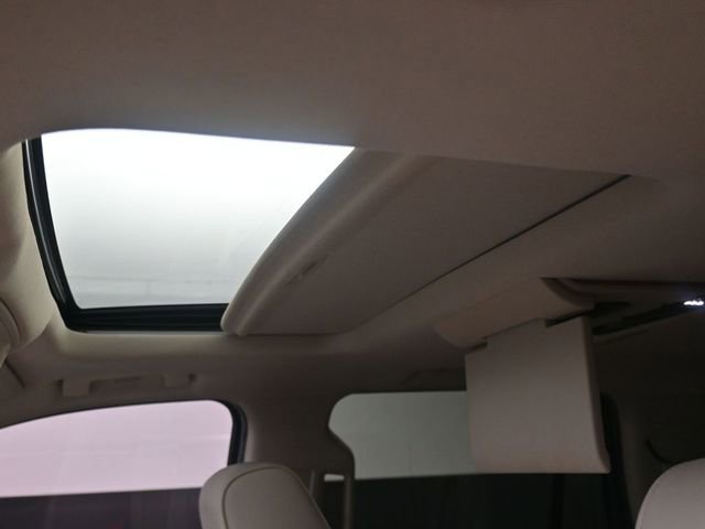 Used 2018 GMC Yukon Denali w/ Denali Ultimate Package AWD/4WD image 26