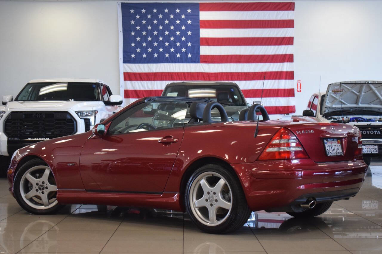 Used 2004 Mercedes-Benz SLK 230 image 24