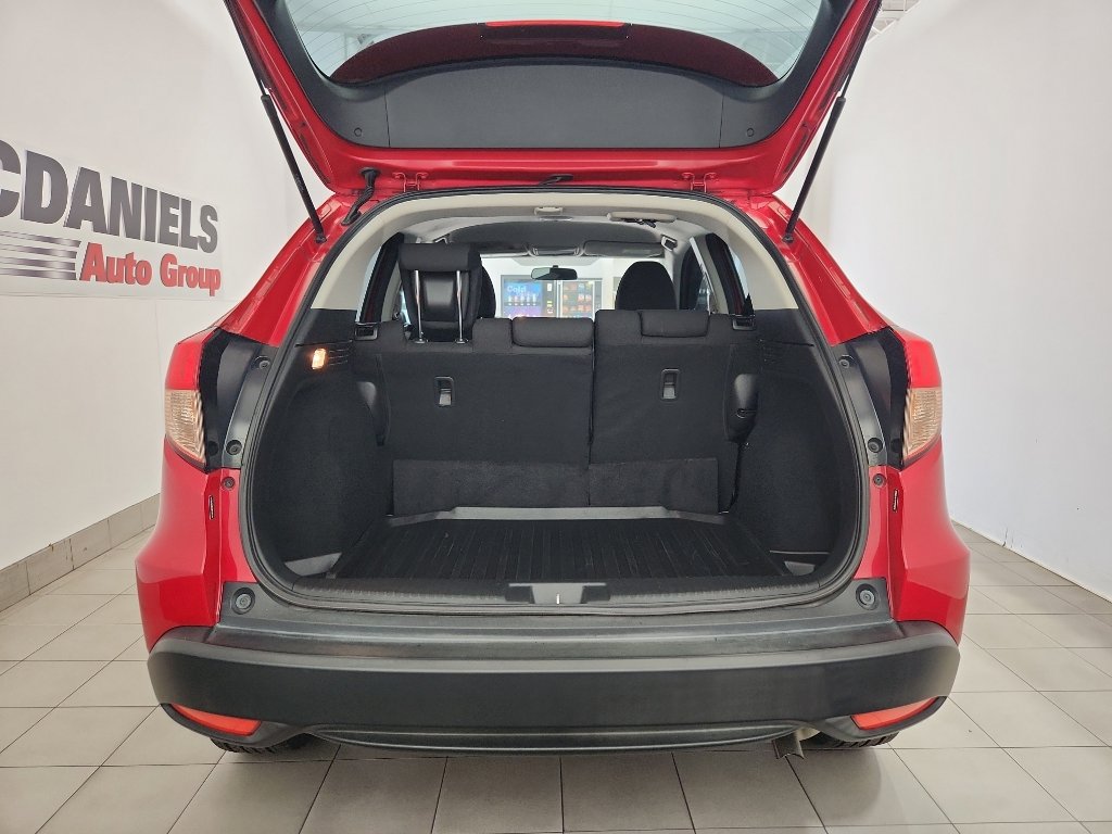 Used 2018 Honda HR-V LX image 27