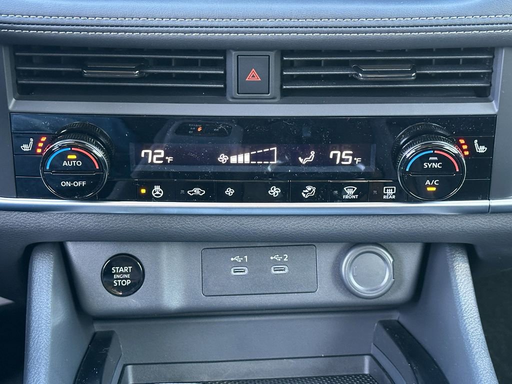 New 2026 Nissan Rogue SV w/ Cold Weather Package AWD/4WD image 19