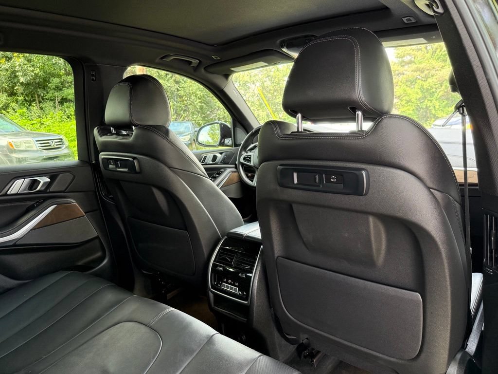 Used 2021 BMW X5 xDrive40i w/ M Sport Package AWD/4WD image 20