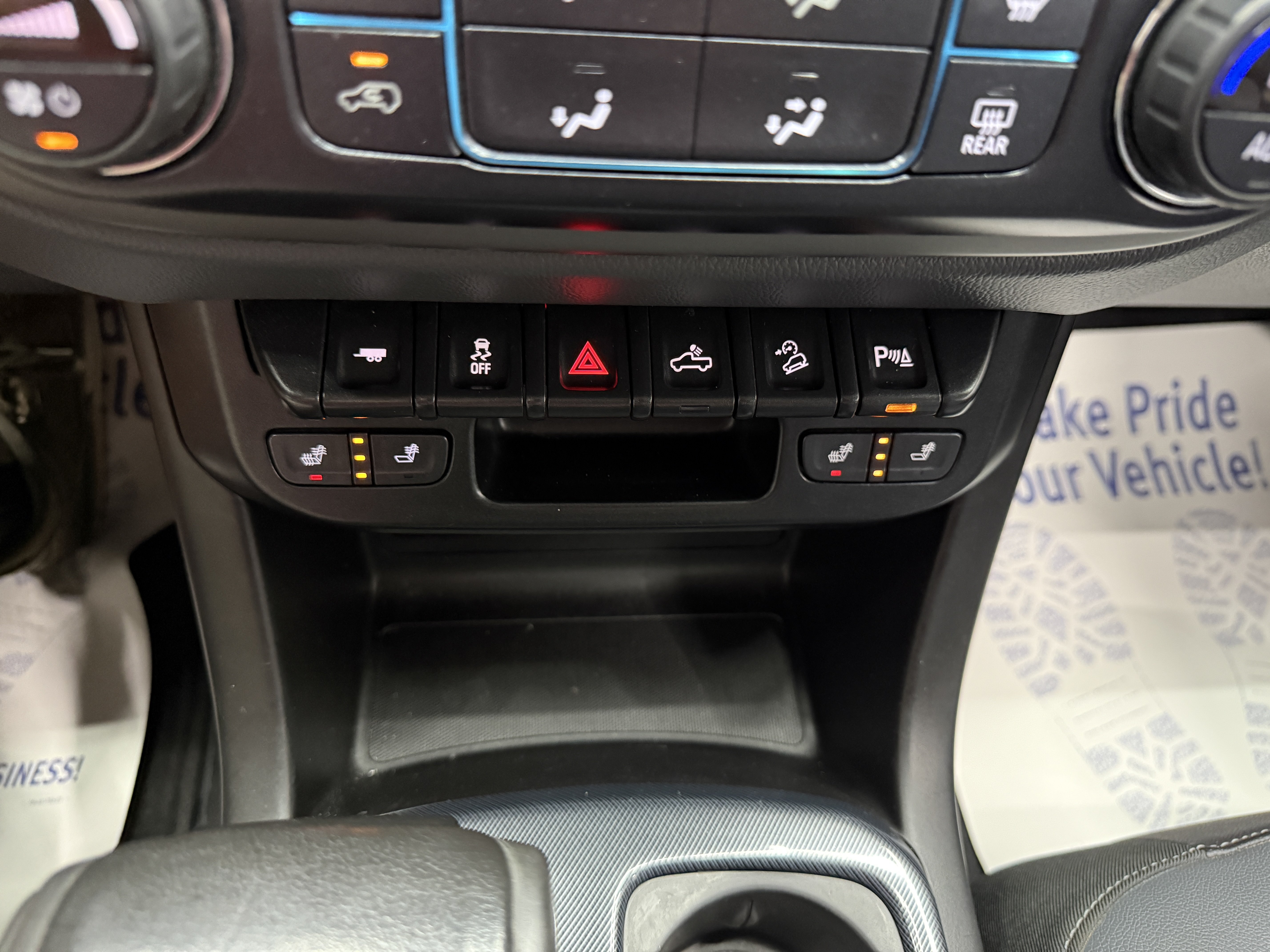 Used 2019 Chevrolet Colorado Z71 AWD/4WD image 18