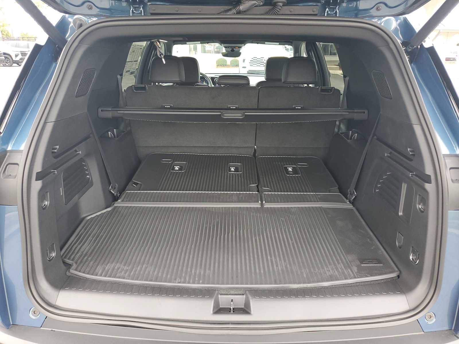 New 2026 Chevrolet Traverse LT w/ Driver Confidence Package image 5