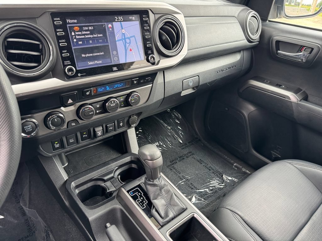 Certified 2022 Toyota Tacoma Limited AWD/4WD image 29
