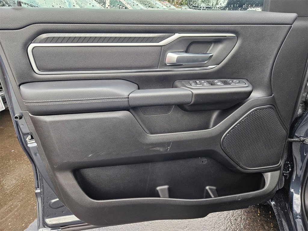 New 2026 RAM 1500 4x4 Crew Cab image 11