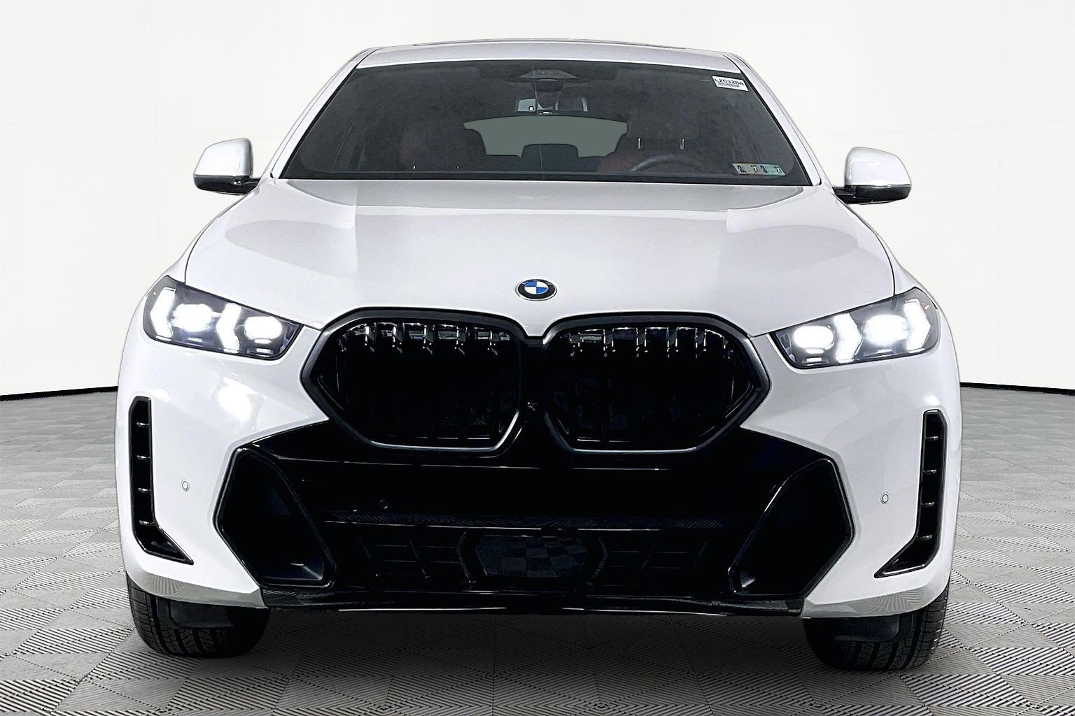 Certified 2026 BMW X6 xDrive40i AWD/4WD image 2