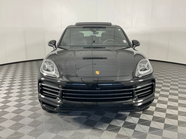 Used 2023 Porsche Cayenne S Platinum AWD/4WD image 2