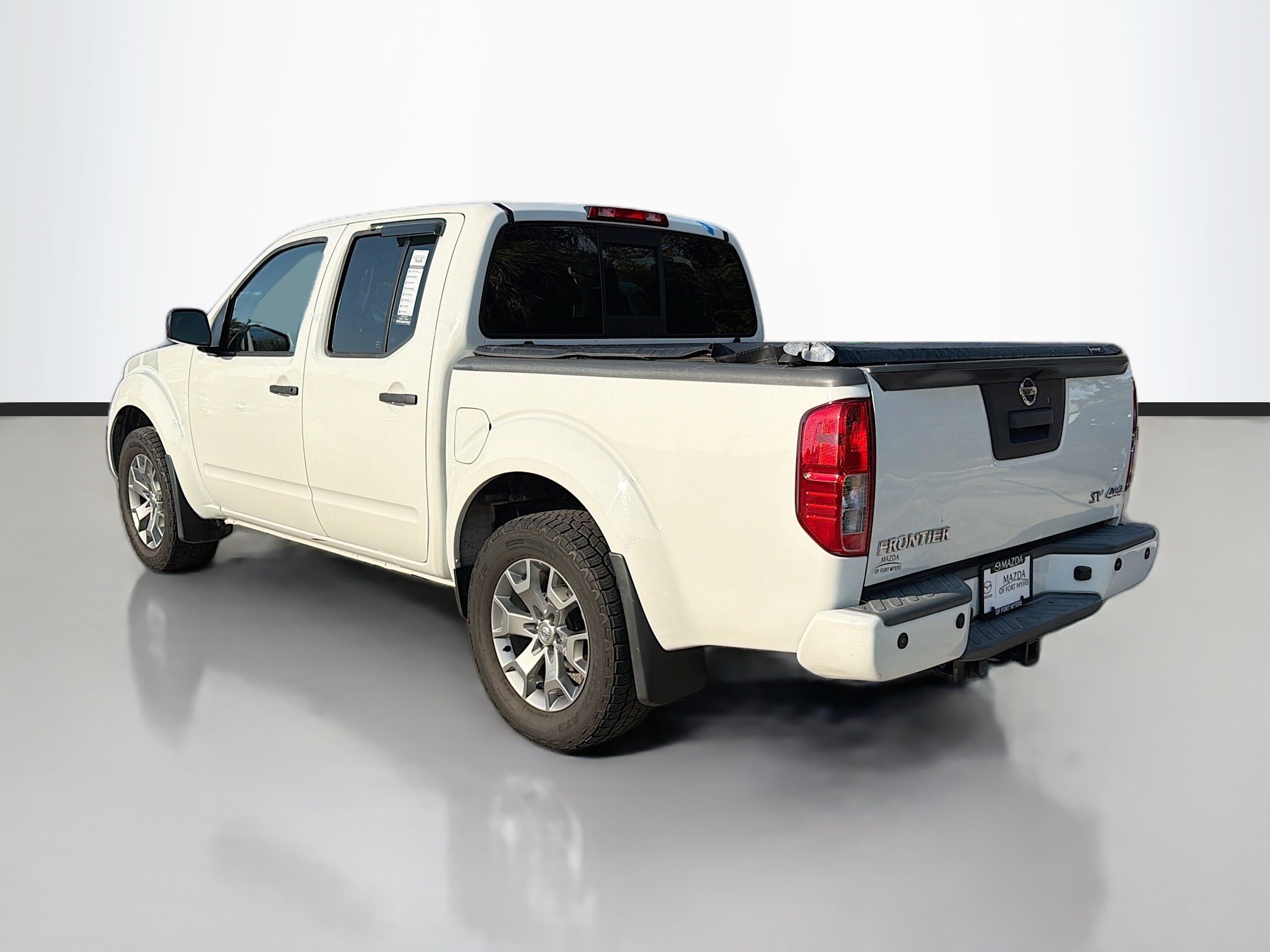 Used 2020 Nissan Frontier SV image 5