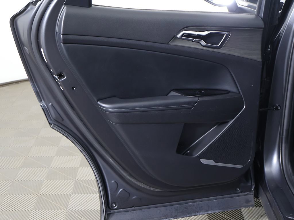 Used 2023 Kia Sportage X-Line AWD/4WD image 27