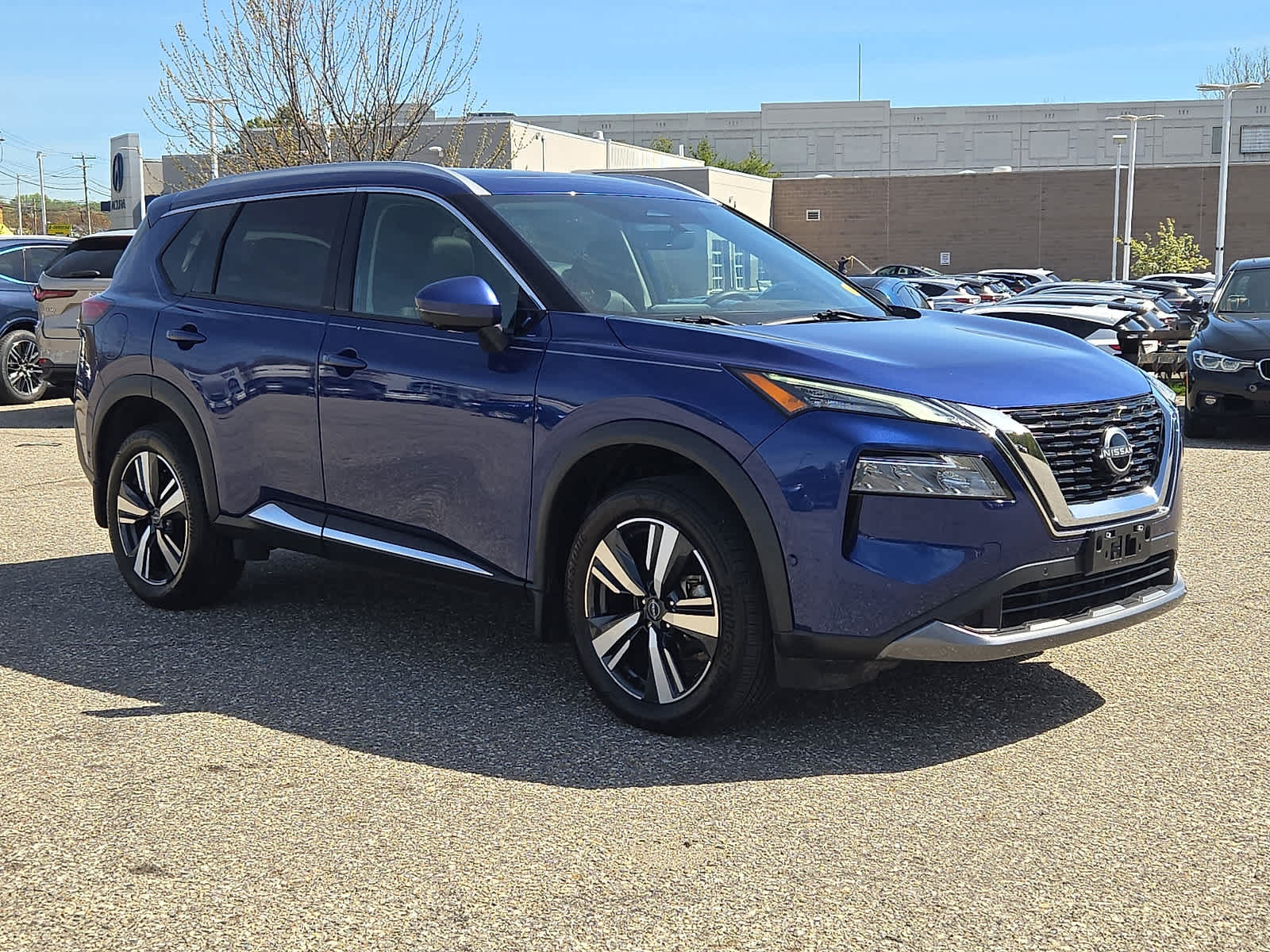Used 2023 Nissan Rogue SL w/ SL Premium Package AWD/4WD image 4