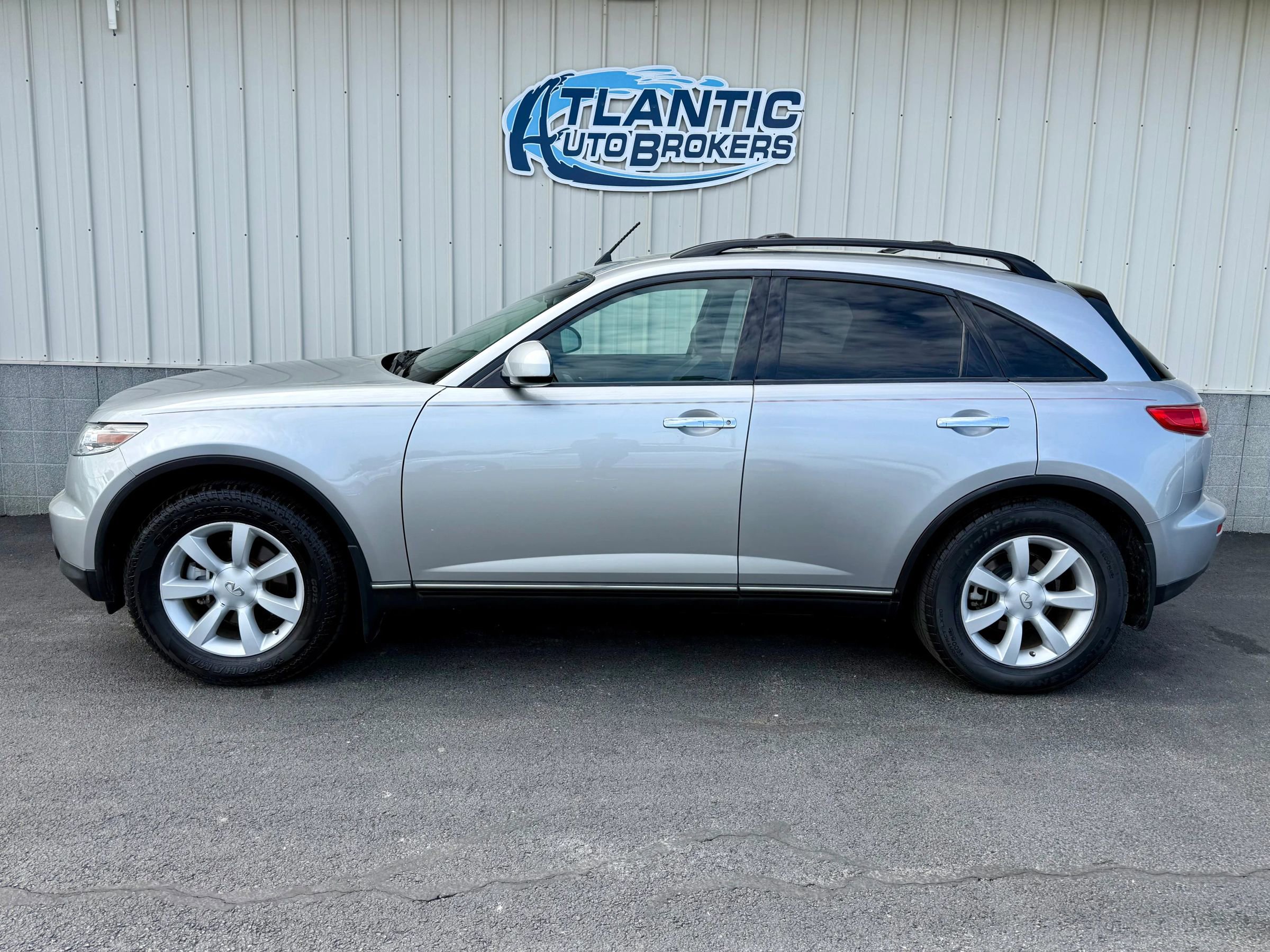 Used 2004 INFINITI FX35 AWD w/ Touring Pkg image 4