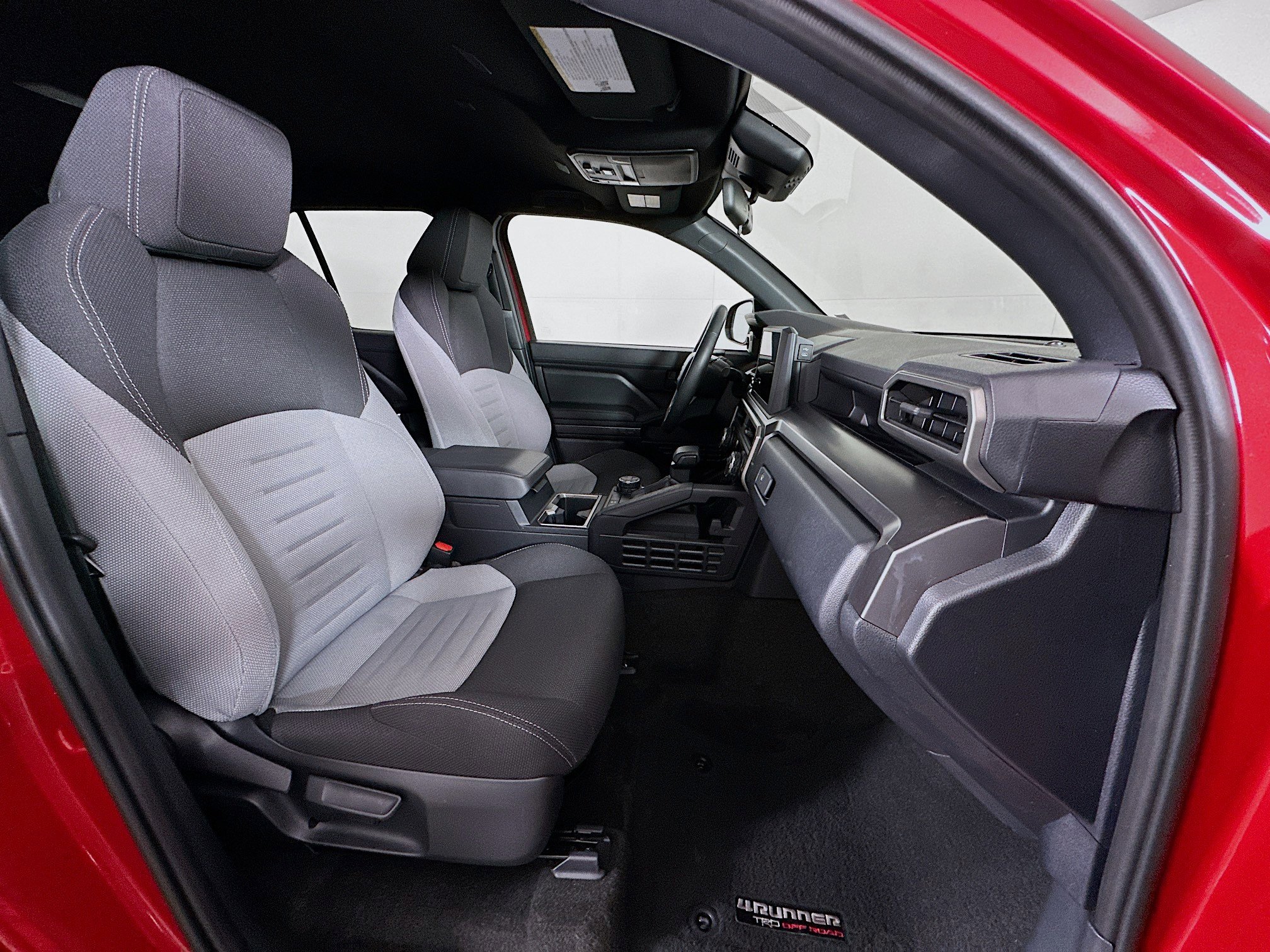 Used 2025 Toyota 4Runner TRD Off-Road image 29