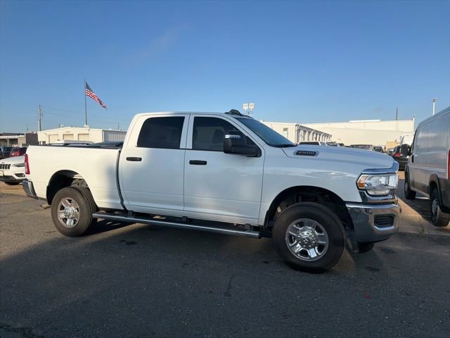 Used 2024 RAM 2500 Tradesman w/ Chrome Appearance Group image 3