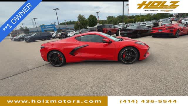Certified 2022 Chevrolet Corvette Stingray Preferred Cpe w/ Engine Appearance Package RWD image 2