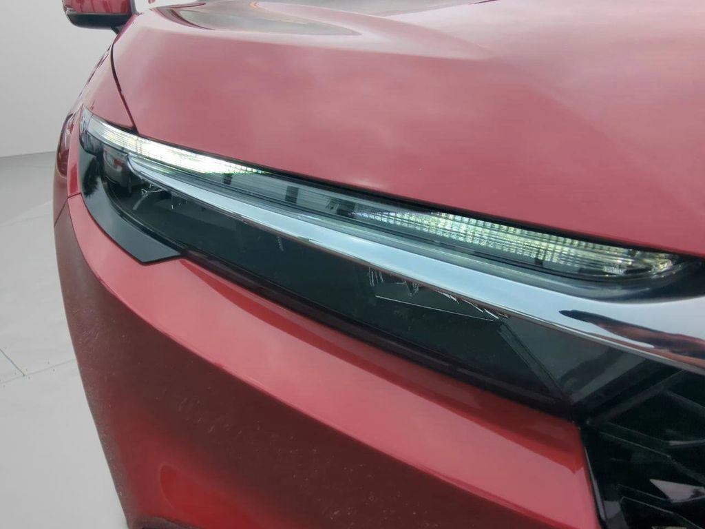 Used 2025 Honda CR-V EX image 10