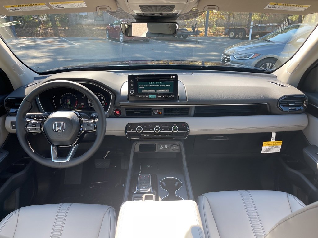 New 2025 Honda Pilot EX-L image 6