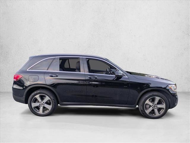 Used 2022 Mercedes-Benz GLC 300 image 2