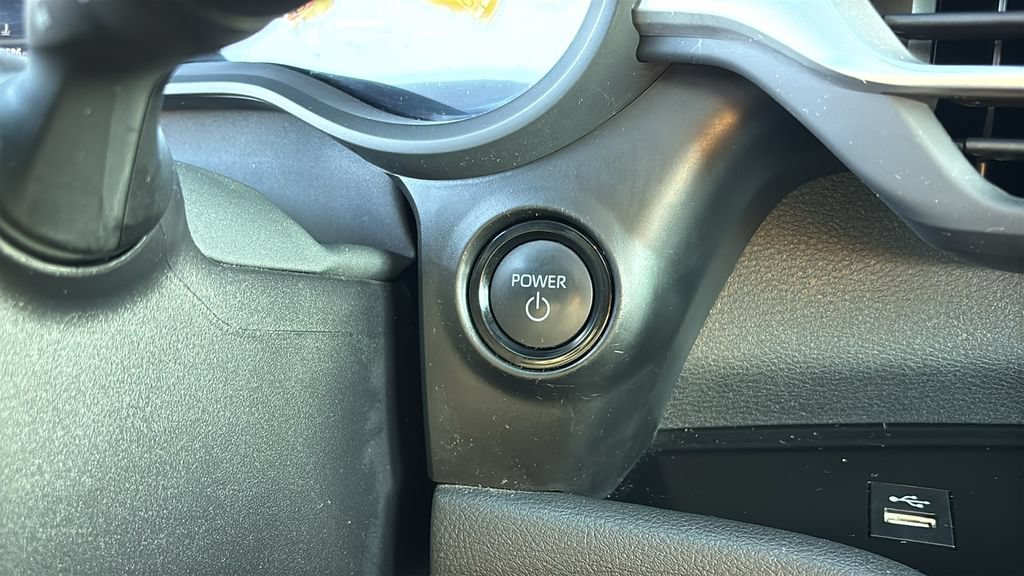 Used 2025 Toyota Sienna XSE FWD image 15