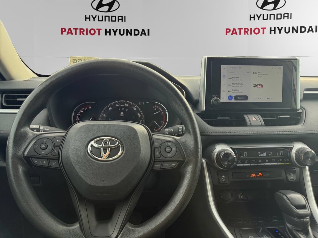 Used 2024 Toyota RAV4 XLE FWD image 10