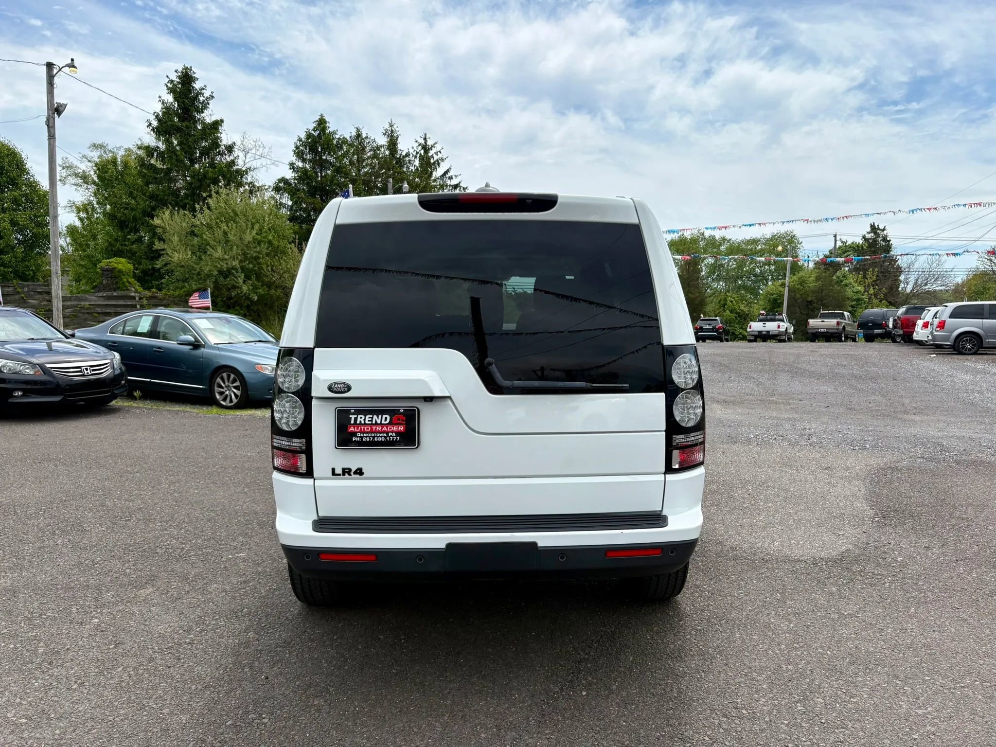Used 2014 Land Rover LR4 HSE AWD/4WD image 4