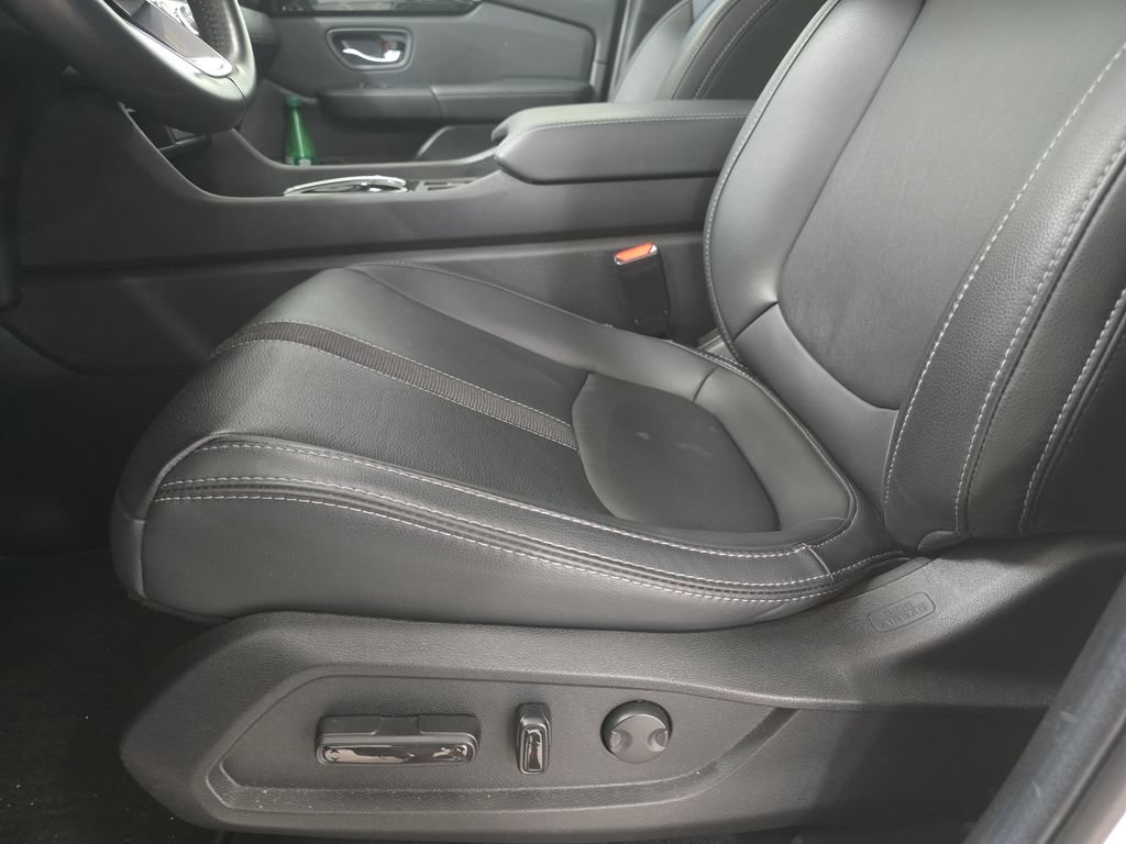 Used 2025 Honda Pilot EX-L image 19